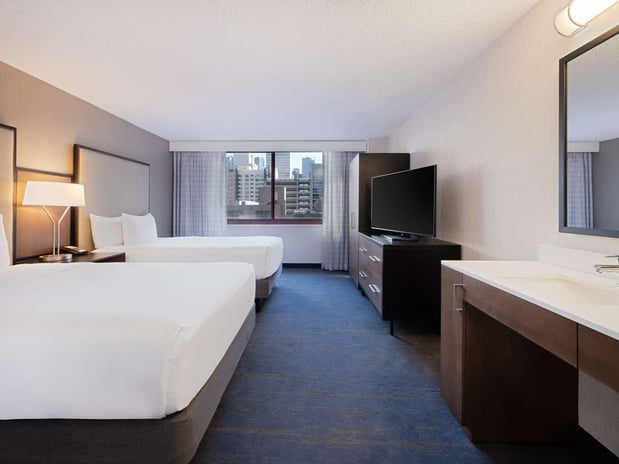 Images Embassy Suites by Hilton Chicago Downtown River North