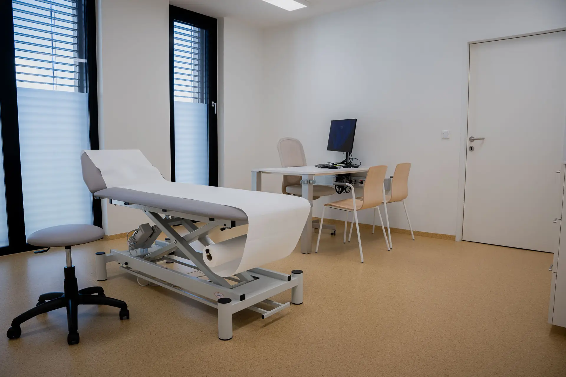 Bild 3 von Dr. Michael Ostermann - SportMed Vorarlberg - Facharzt für Orthopädie und Traumatologie