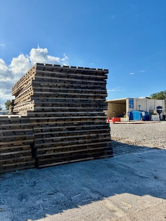 Images United Rentals - Ground Protection Matting