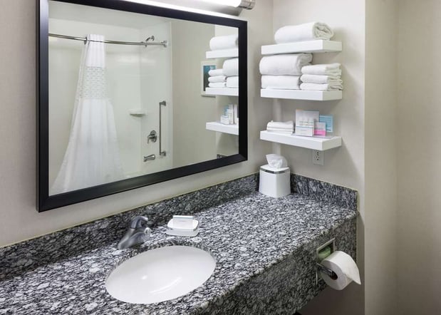 Images Hampton Inn San Diego-Downtown