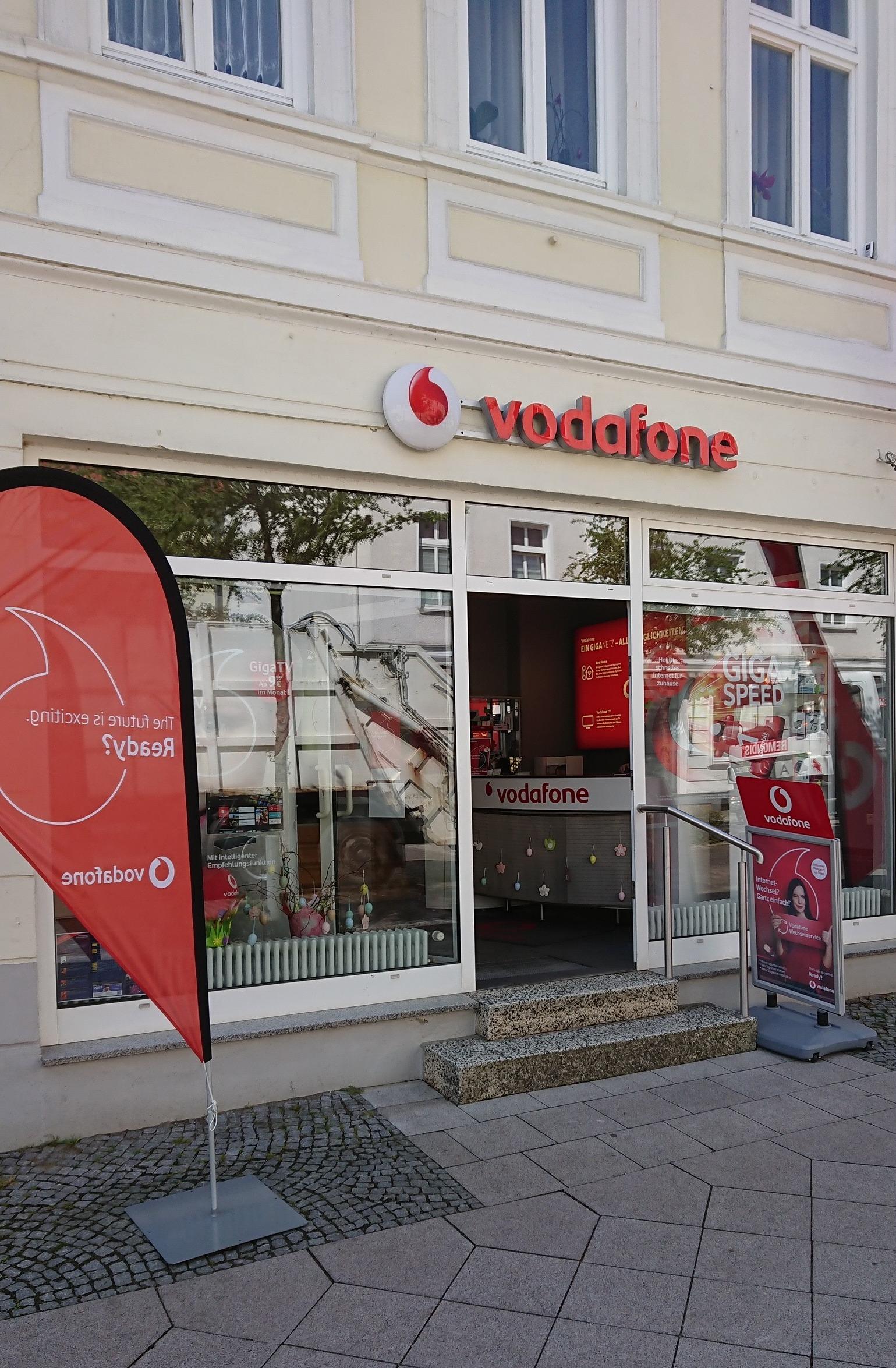Vodafone - Öffnungszeiten Vodafone Strelitzer Straße