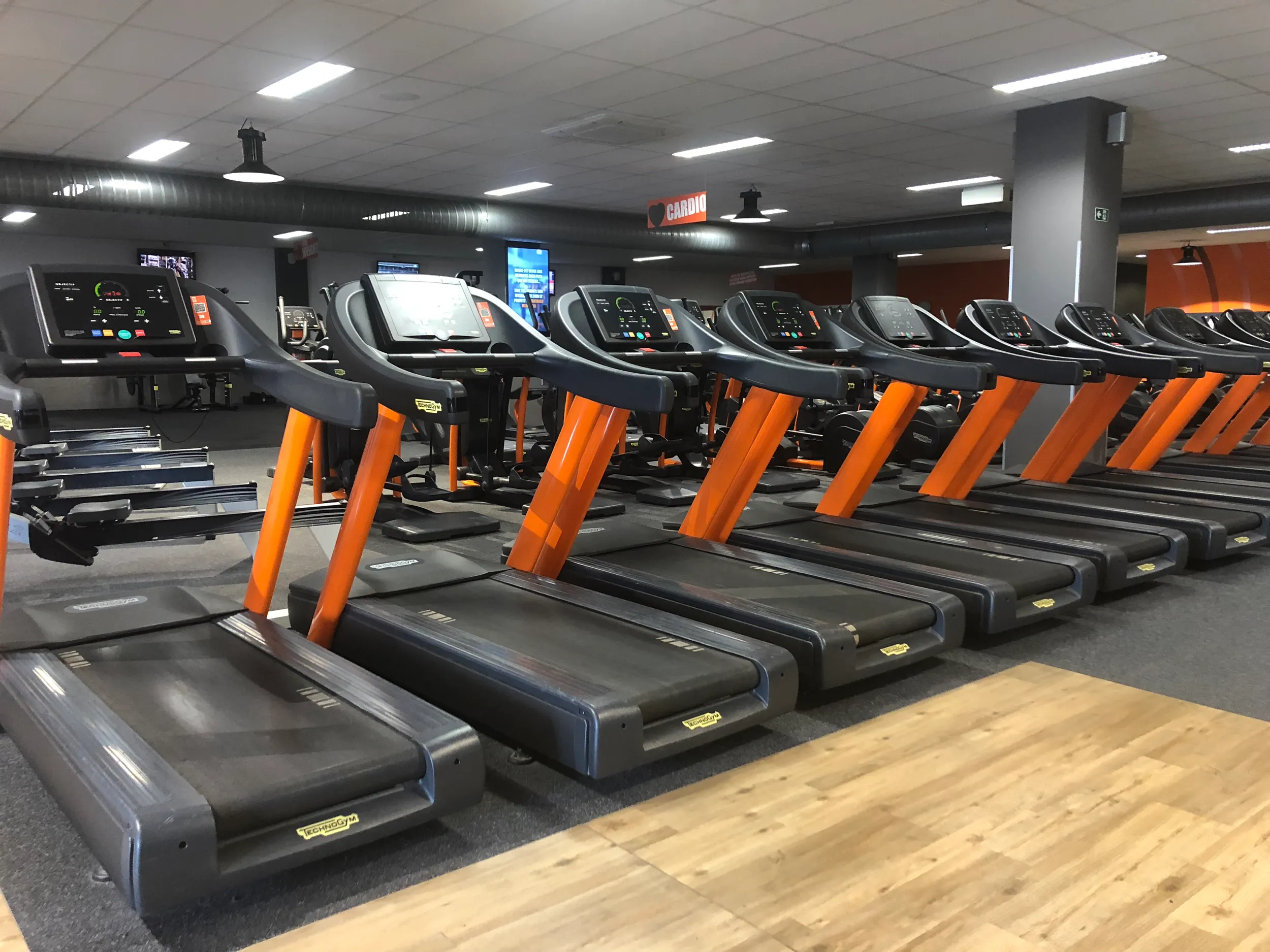 Images Basic-Fit 24/7
