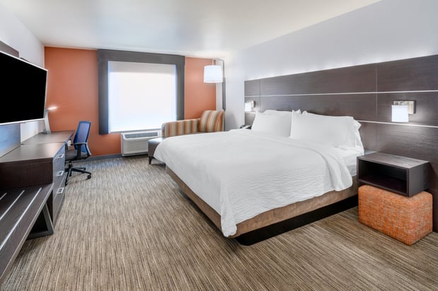 Images Holiday Inn Express & Suites Colorado Springs Afa Northgate by IHG
