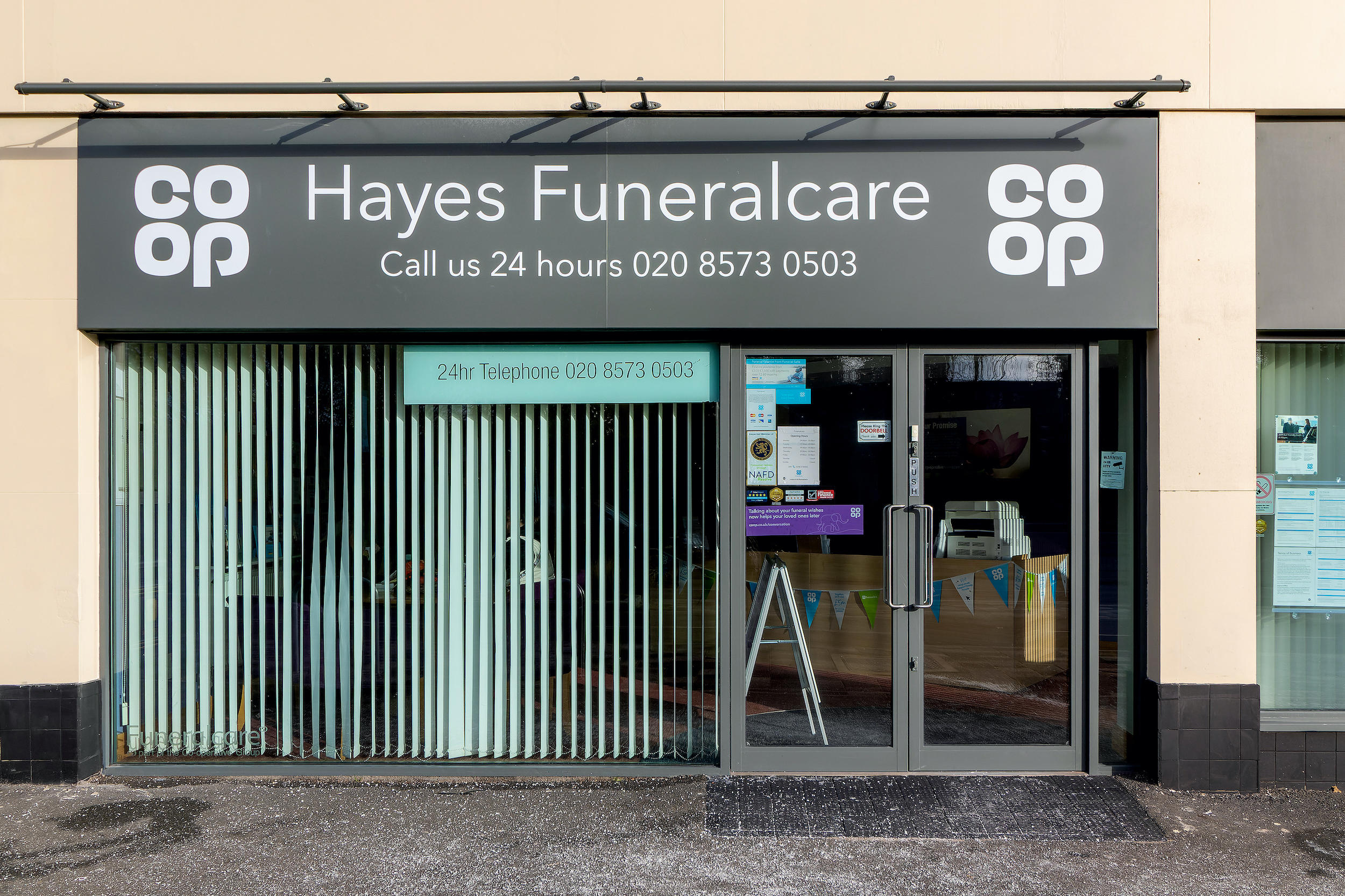 Images Co-op Funeralcare, Hayes