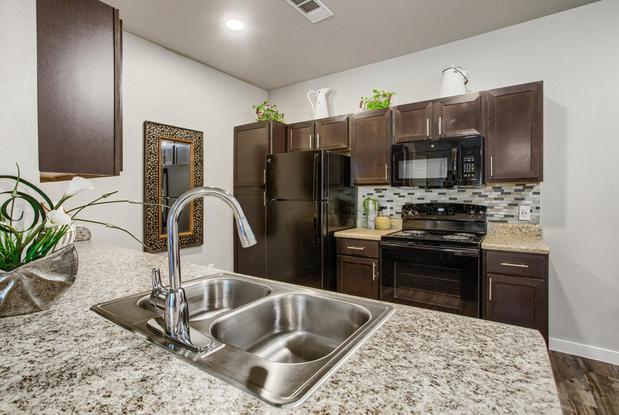 Images Urban Oaks at Conroe