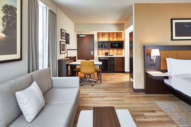 Images Embassy Suites by Hilton Nashville Downtown