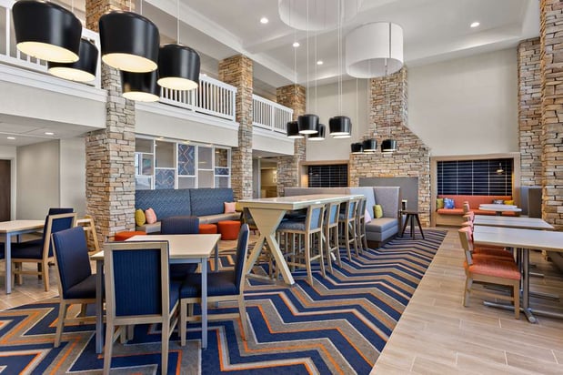 Images Hampton Inn & Suites by Hilton Petoskey