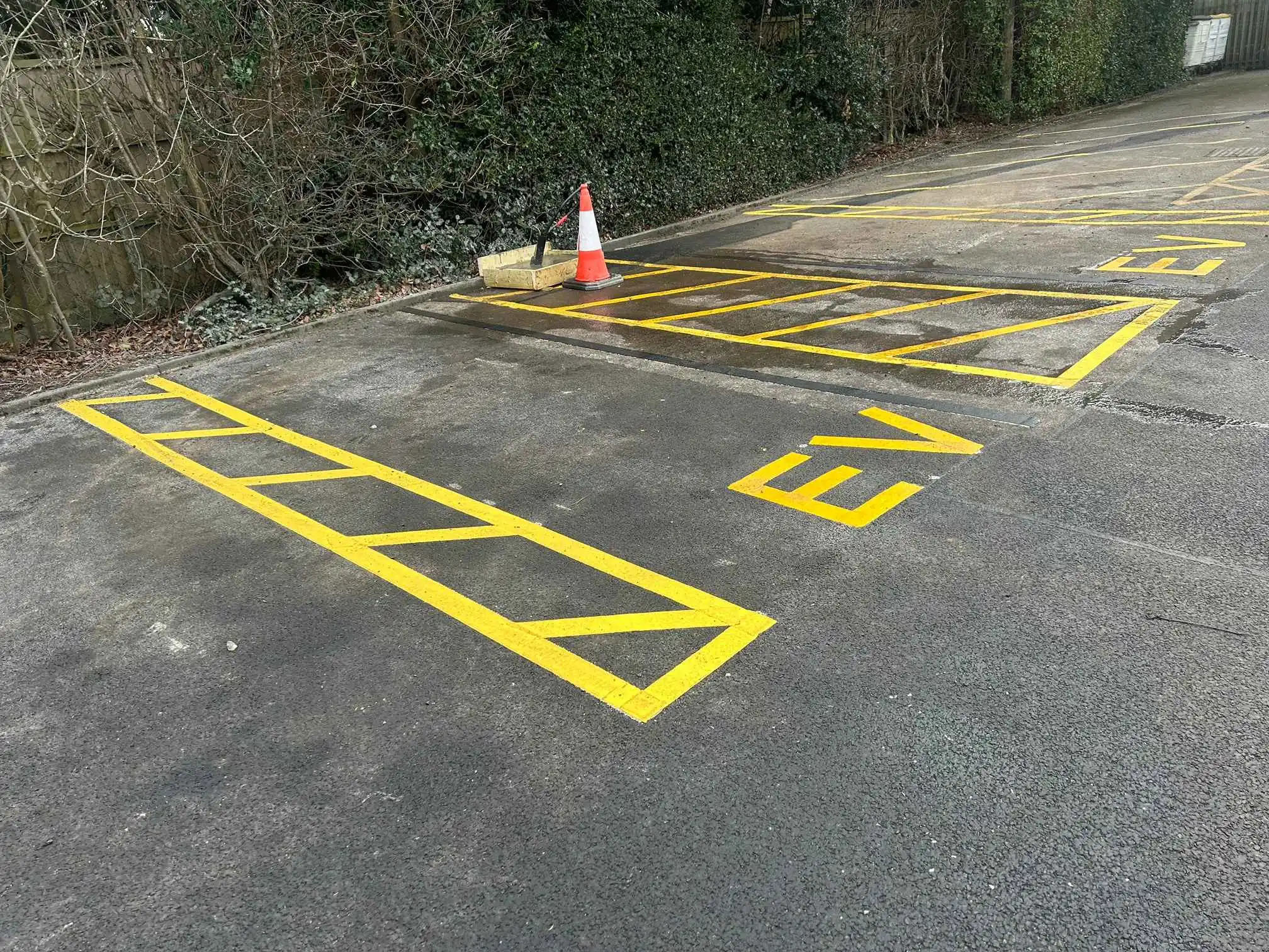 Images Groundforce Midlands Ltd
