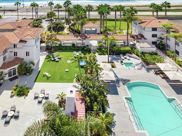 Images Hilton Garden Inn Carlsbad Beach