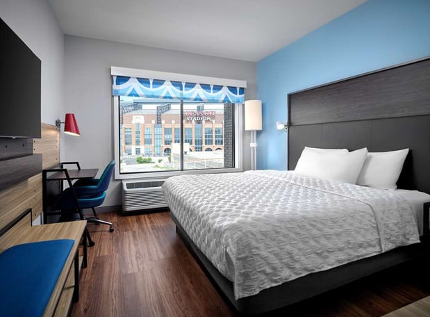 Images Tru by Hilton Indianapolis Downtown