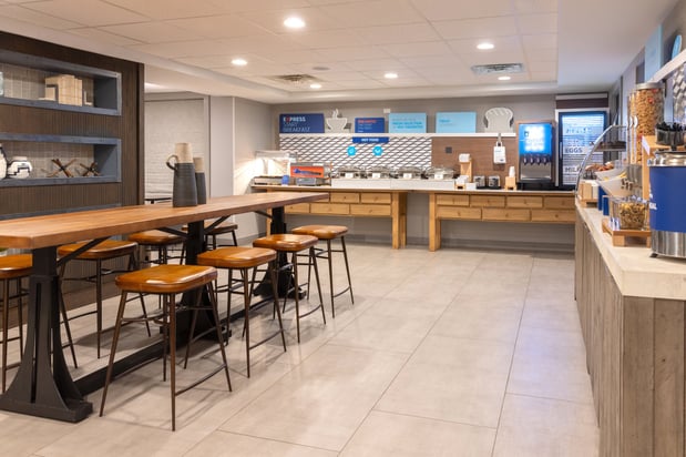 Images Holiday Inn Express South Burlington - Downtown by IHG