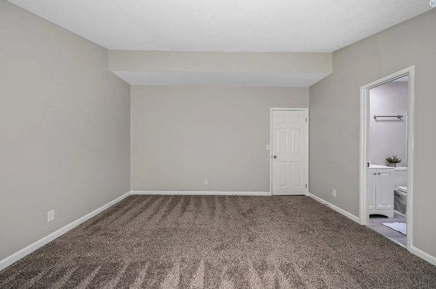 Images Finneytown Apartments and Townhomes