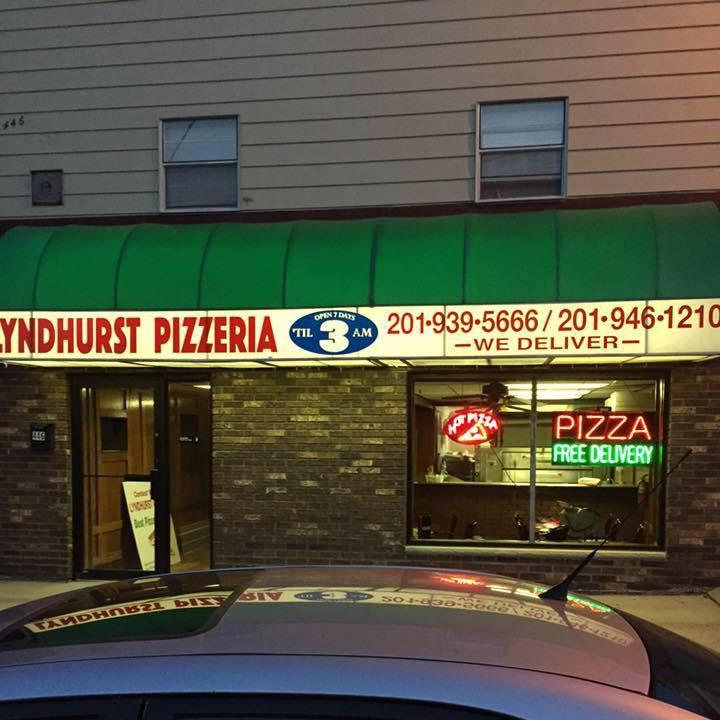 Lyndhurst Pizza Logo