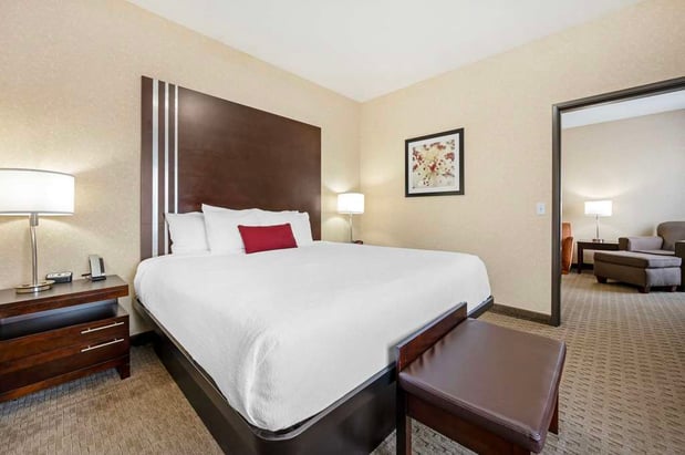 Images Best Western Plus Howe Inn