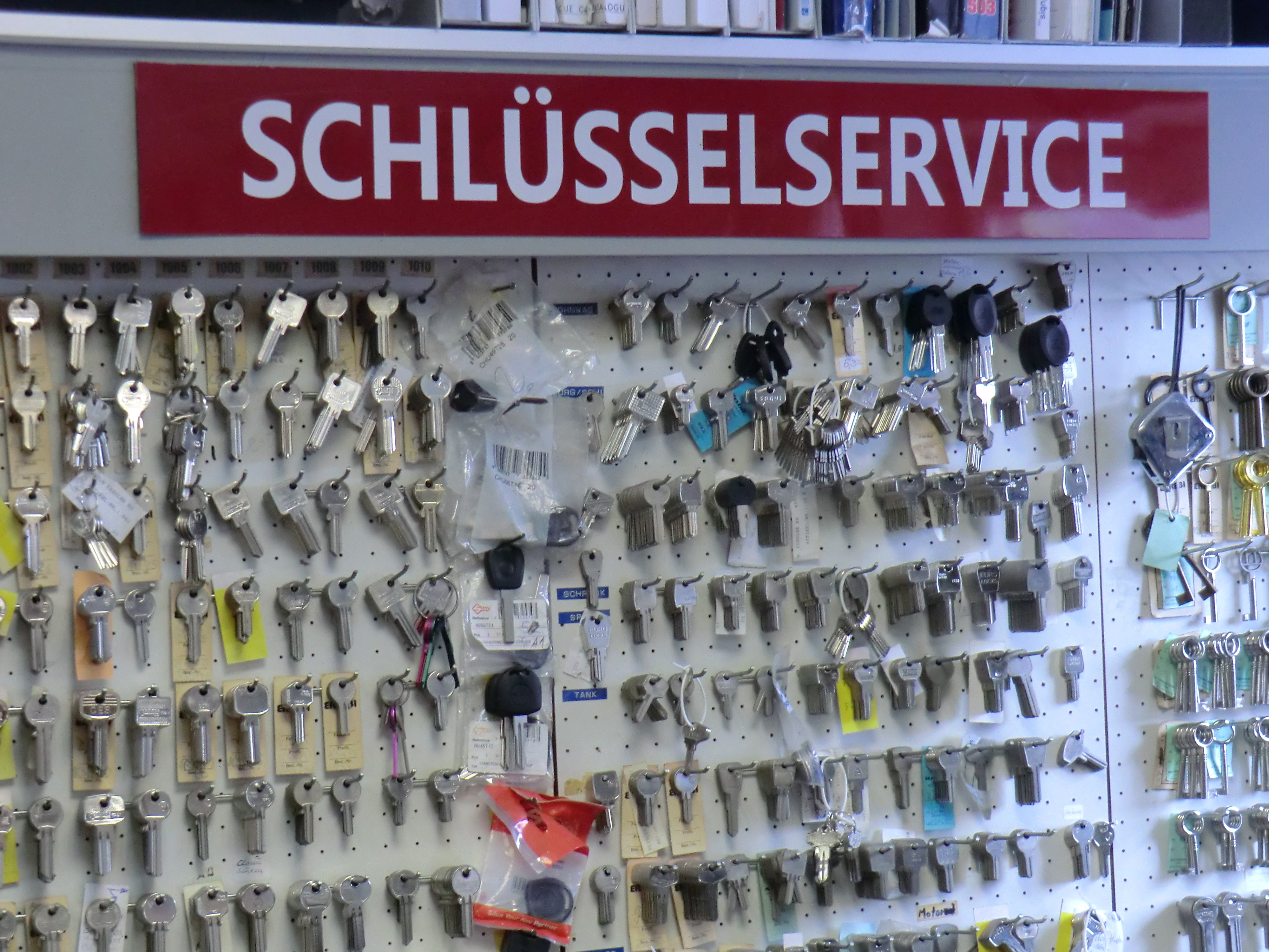 Schuh- & Schlüsselservice Hetzel - Fischer , Inh. Erich May, Siemensstr.  4 in Bad Neustadt a d Saale