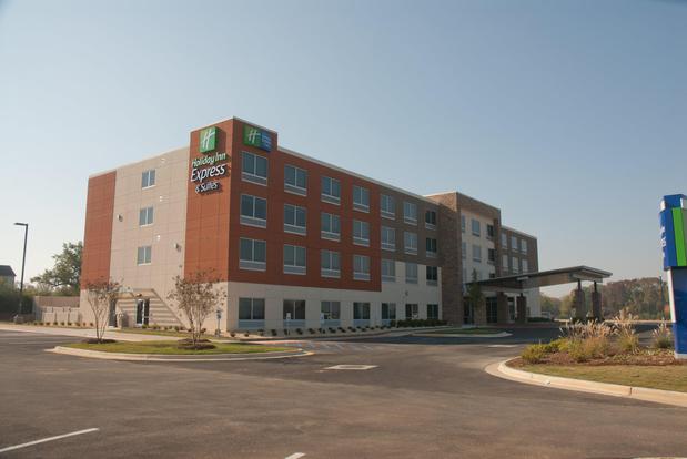 Images Holiday Inn Express & Suites Decatur by IHG