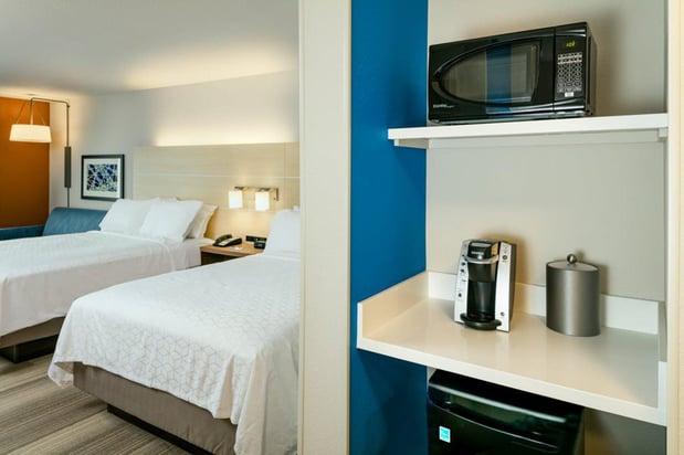 Images Holiday Inn Express & Suites Medford by IHG