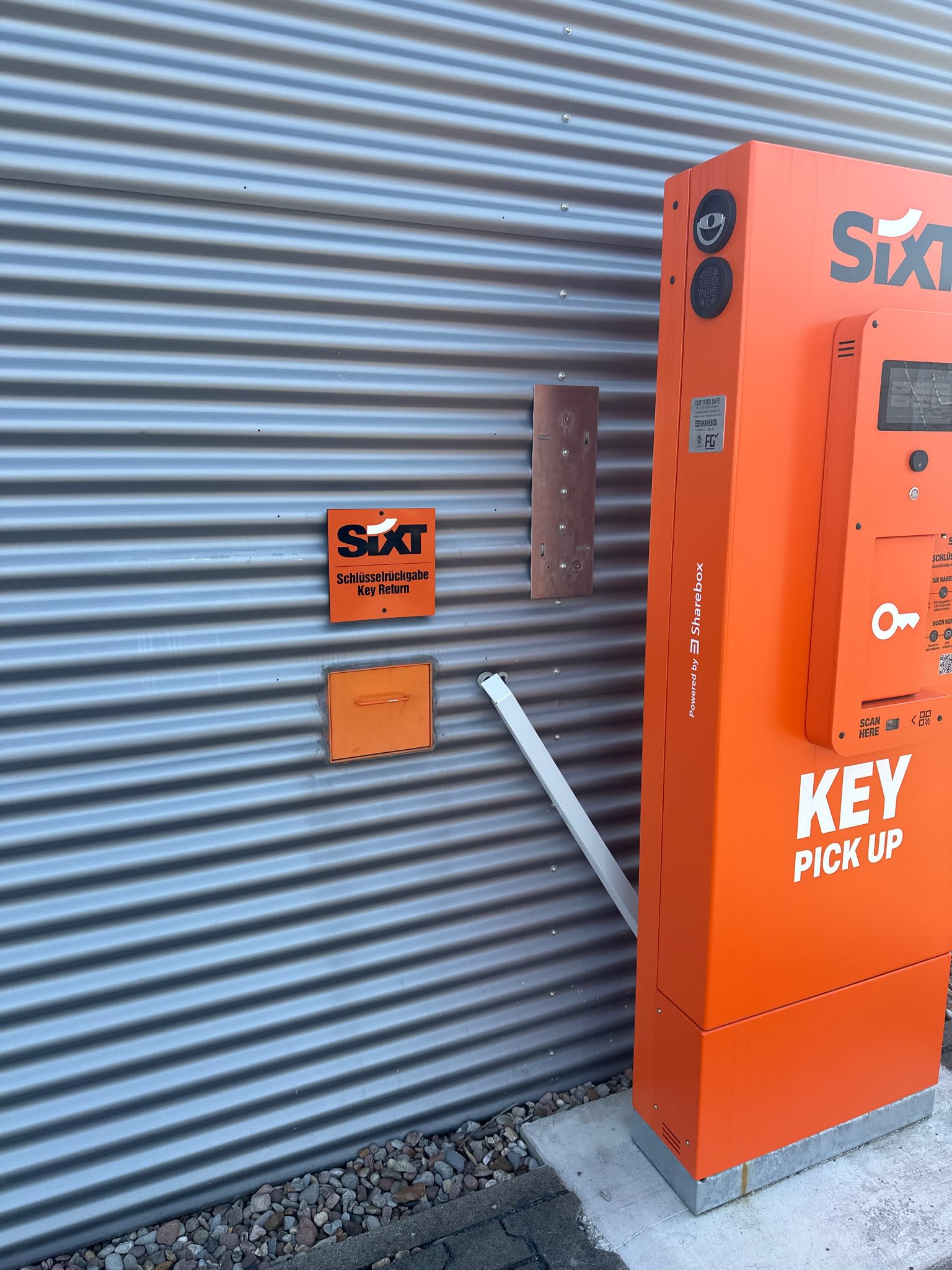 SIXT Autovermietung Darmstadt, Leydheckerstr. 20 in Darmstadt