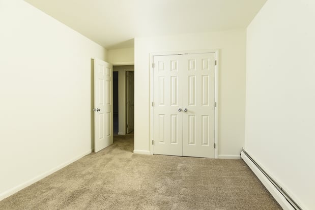 Images Mill Creek Village Apartments