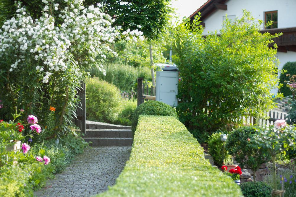Weinzierl Wolfgang Garten- und Landschaftsbau, Kanonenberg 17 in Mamming