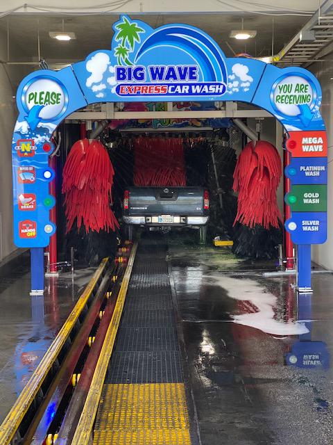 Big Wave Car Wash Photo