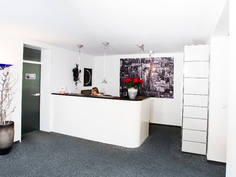 Dr. Christoph Reek, Fischerstraße 68 in Duisburg