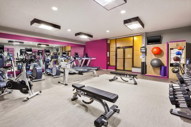 Images Crowne Plaza Columbus North- Worthington by IHG