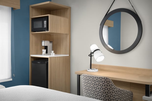 Images Holiday Inn Express & Suites DFW West - Hurst by IHG