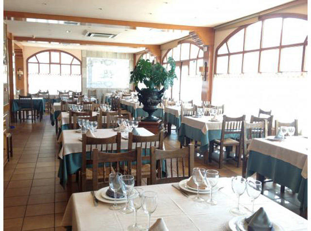 Foto de Restaurante Asador Casa César Alfoz de Quintanadueñas