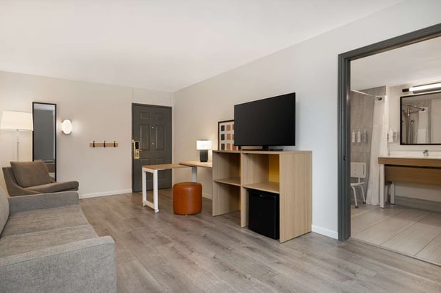 Images Spark by Hilton Rock Springs