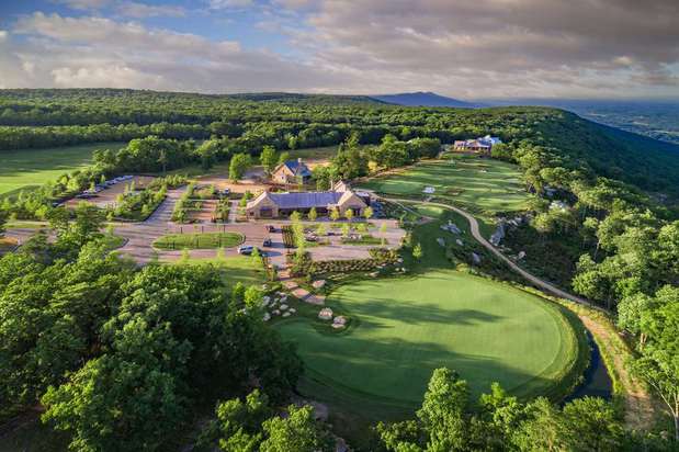 Images Cloudland at McLemore Resort Lookout Mountain, Curio by Hilton