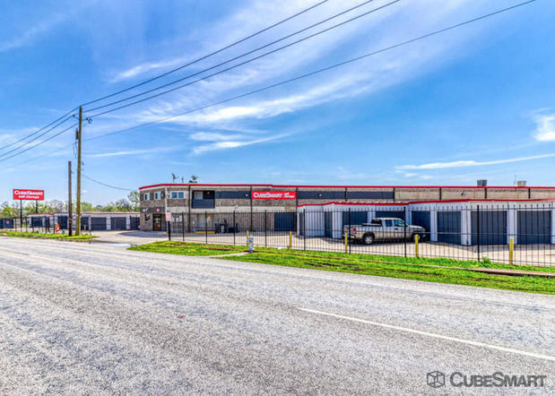 Images CubeSmart Self Storage