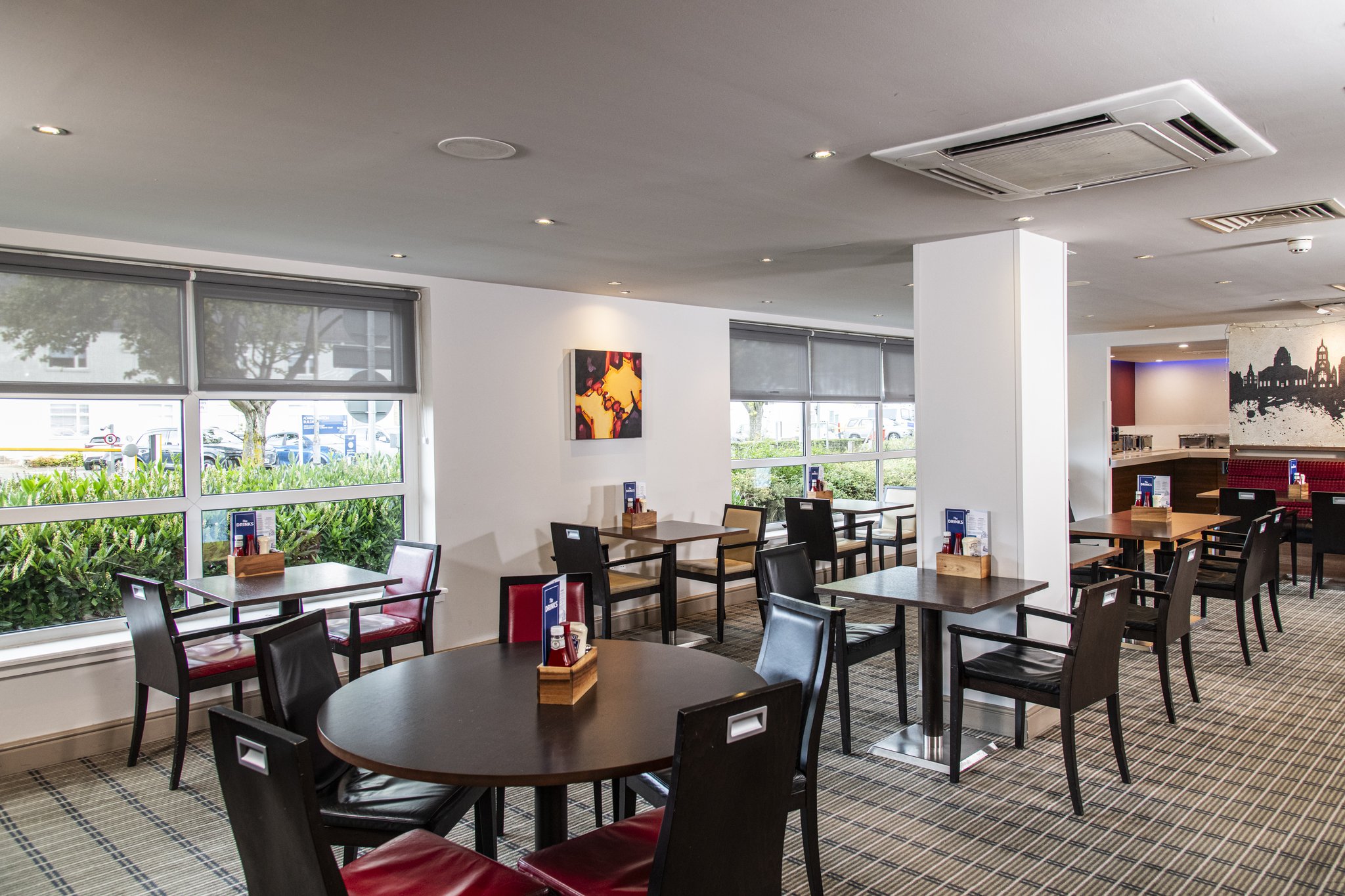 Images Holiday Inn Express Glasgow Airport by IHG