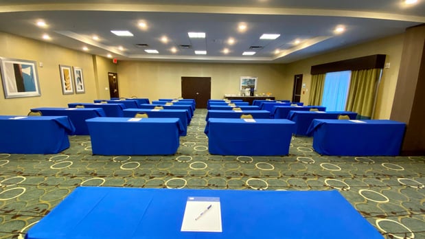 Images Holiday Inn Express & Suites Orlando East-Ucf Area by IHG
