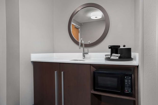 Images Hampton Inn & Suites ATL-Six Flags