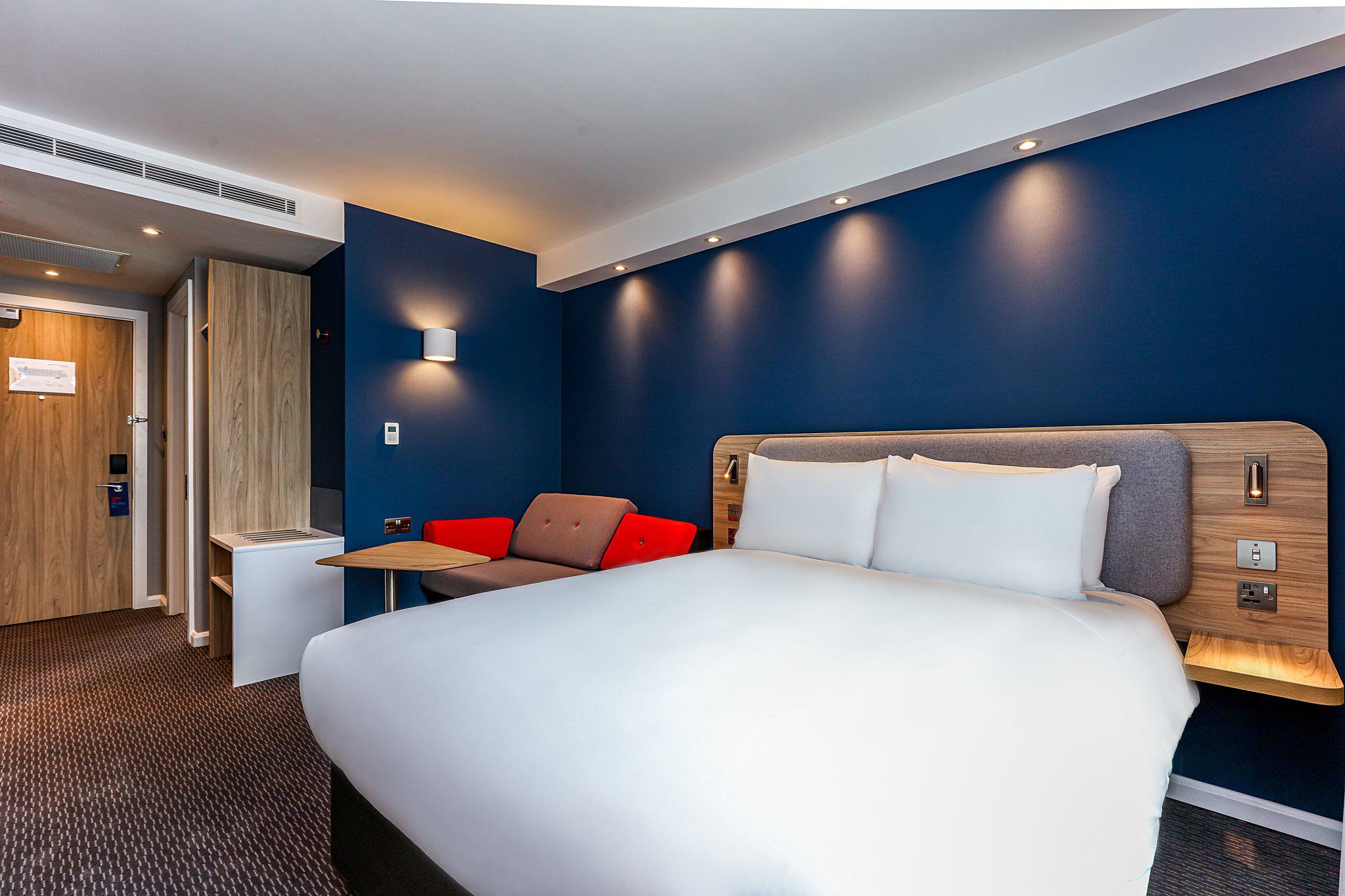 Images Holiday Inn Express Caen - Epron, an IHG Hotel