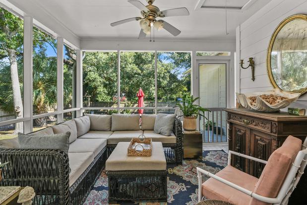 Images John McDonald Realty