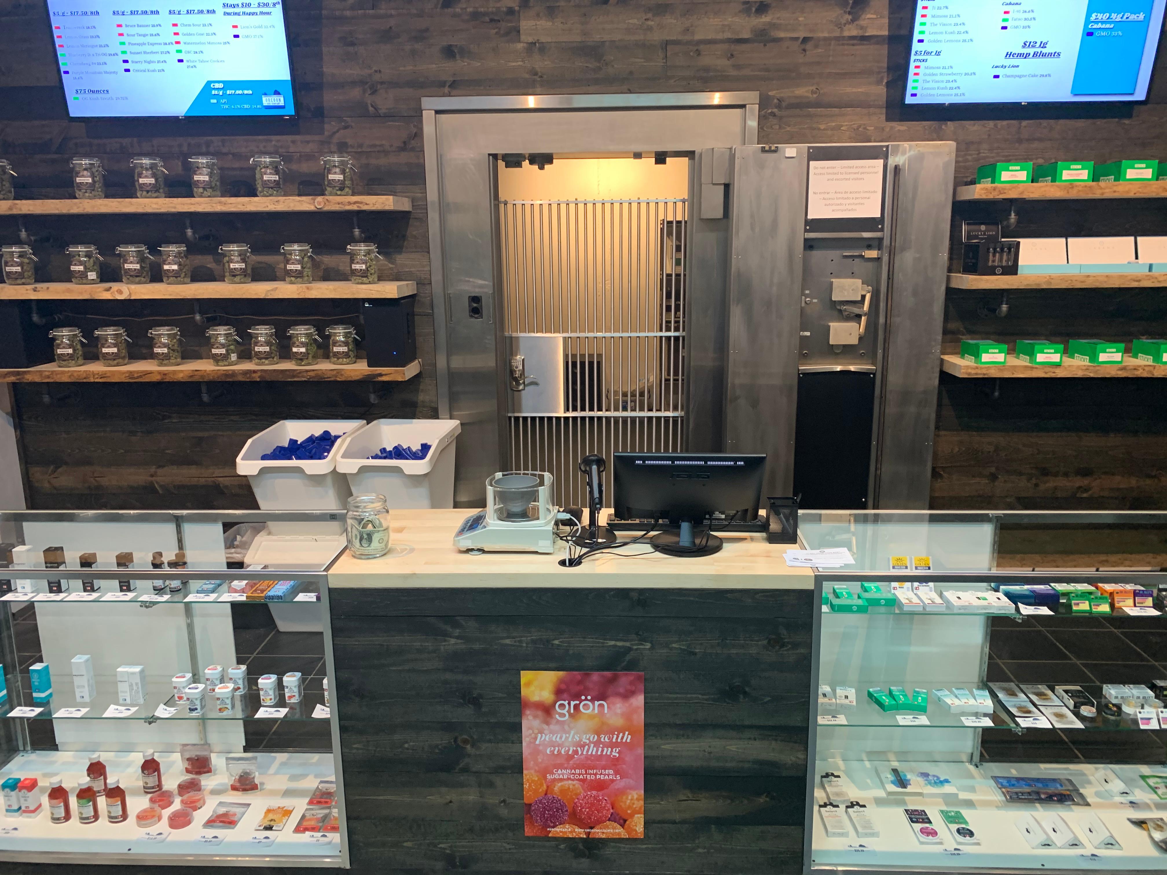 Oregon Bud Company Recreational Marijuana Dispensary - Cesar Chavez Photo