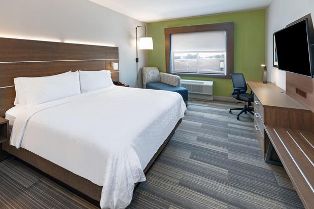 Images Holiday Inn Express & Suites Denton - Sanger, an IHG Hotel