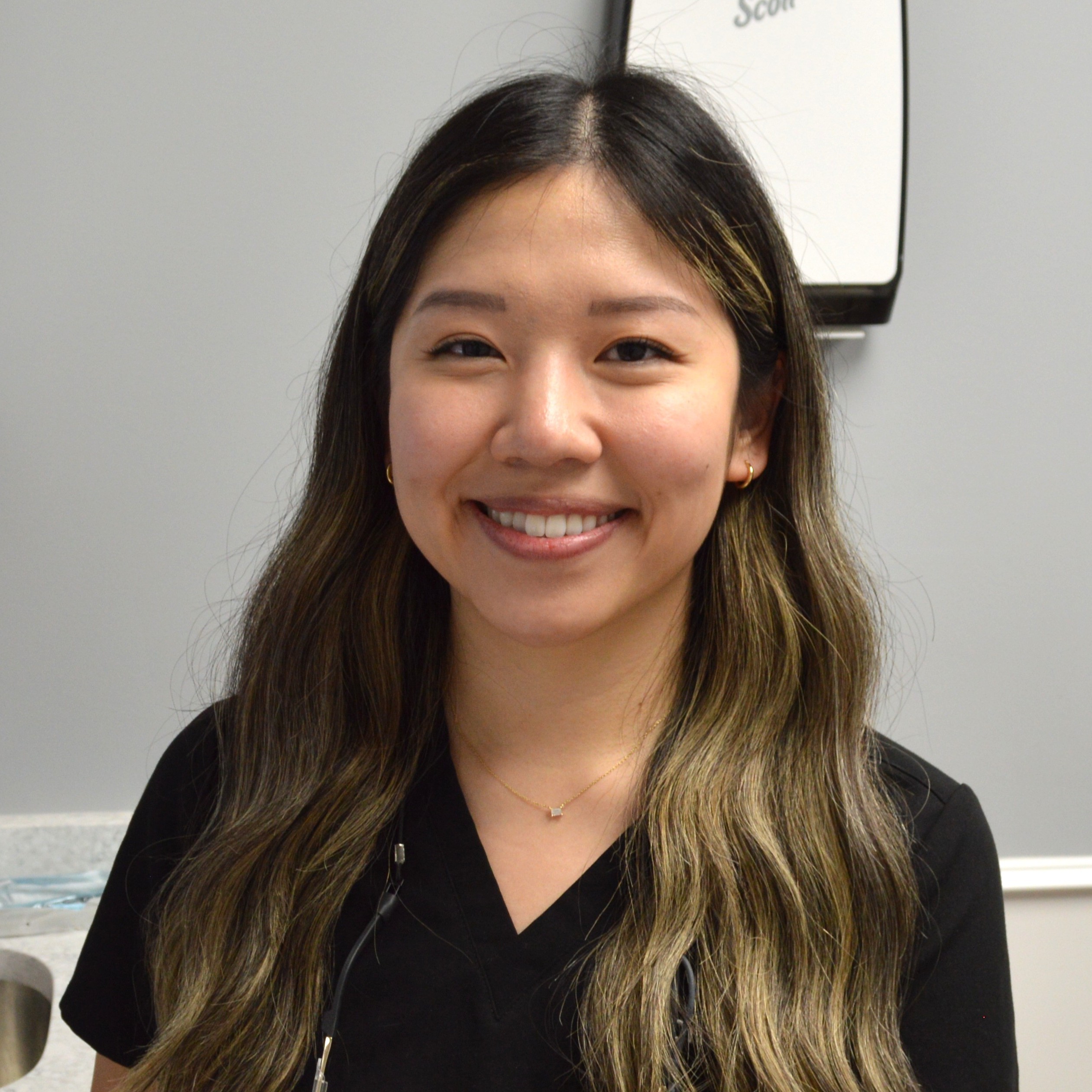 Dr. Eva Du, DDS - Woburn, MA - Dentistry, Cosmetic Dentistry, Dental Hygiene, General Dentistry