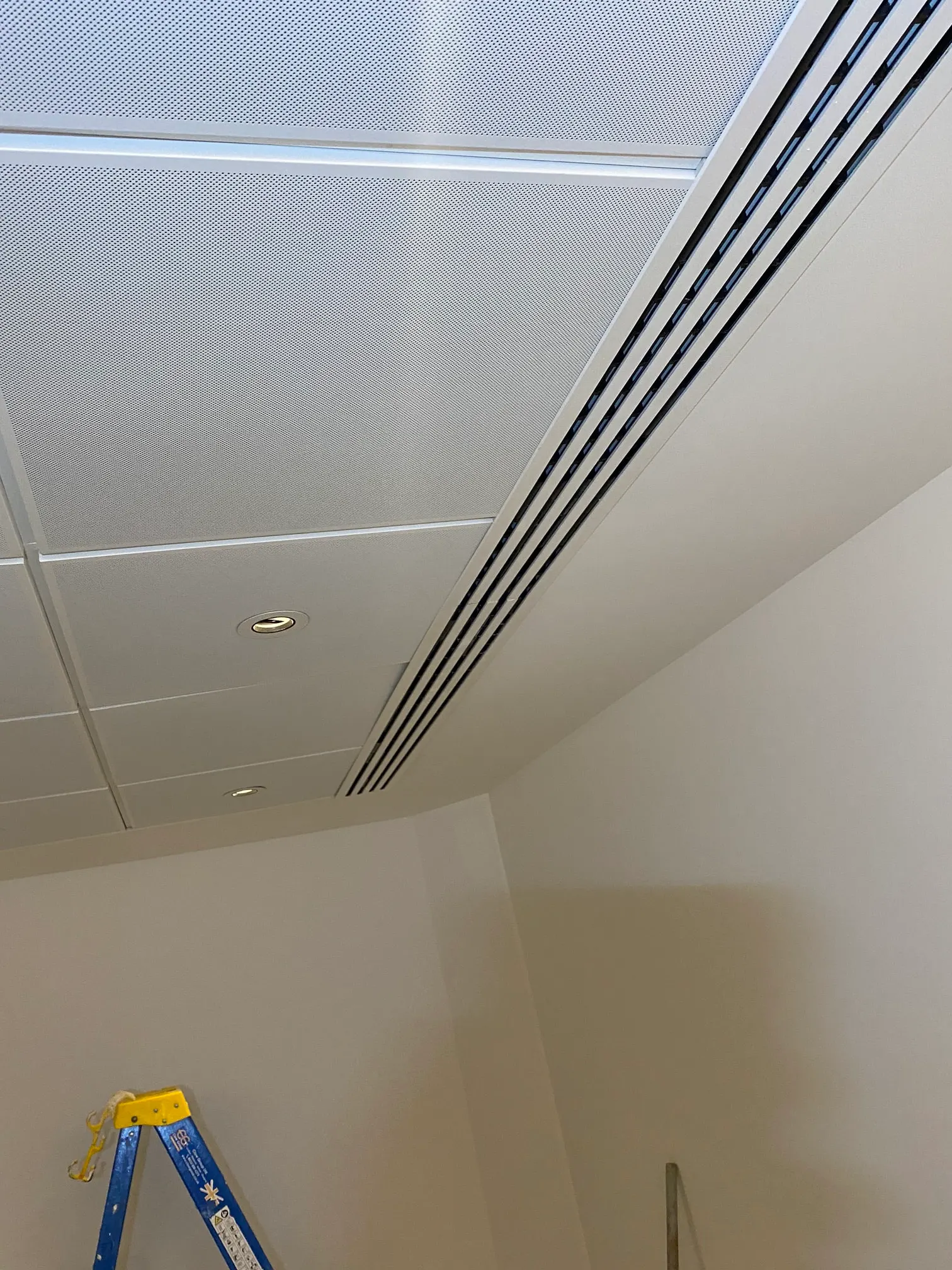 Images Vic's Decorators Ltd