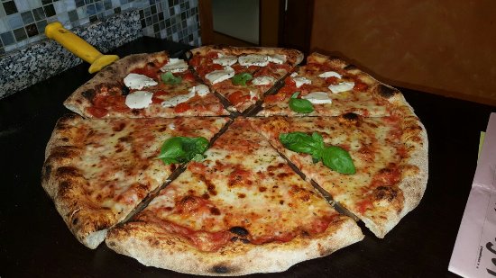 Images Pizzeria Tony'S Pizza