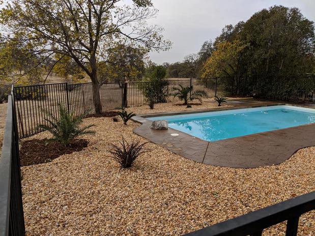 Images Complete Lawn and Landscape