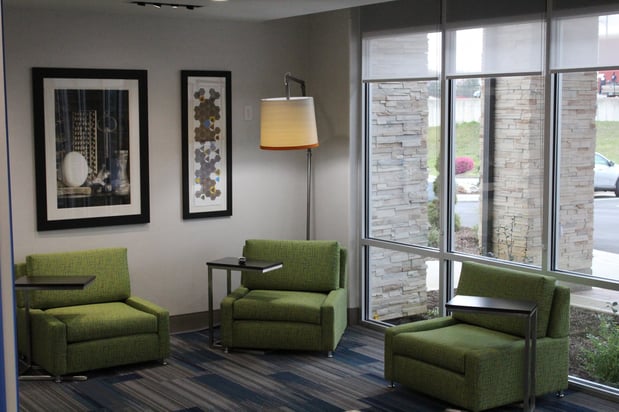 Images Holiday Inn Express & Suites Milledgeville by IHG