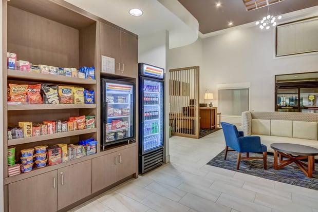 Images Holiday Inn Express & Suites Greenville Airport by IHG