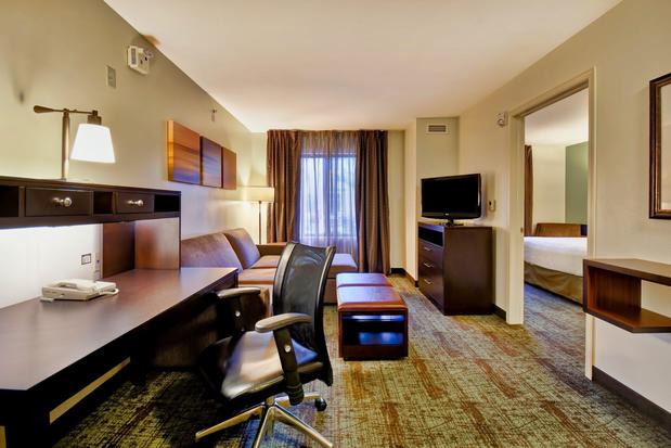 Images Staybridge Suites Middleton/Madison-West by IHG
