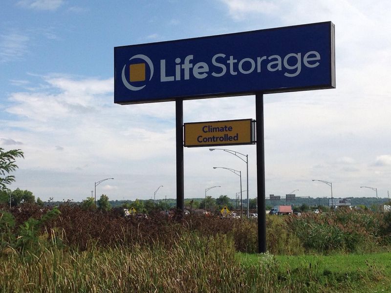 Images Life Storage - Austintown