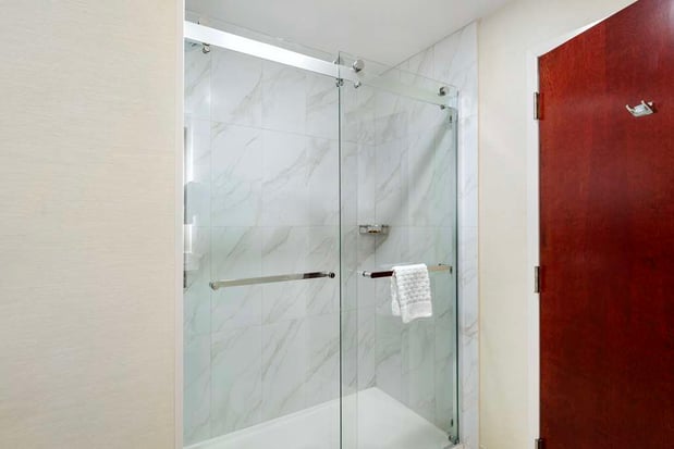 Images Best Western Plus Crossroads Inn & Suites