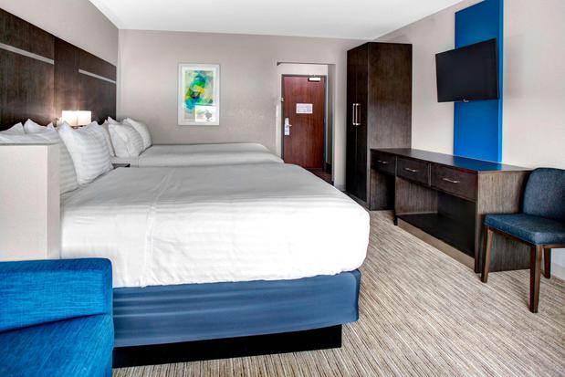 Images Holiday Inn Express & Suites Coldwater, an IHG Hotel