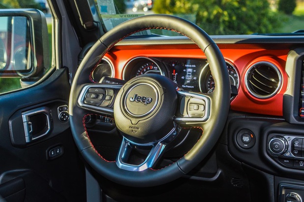 Images Rossi Chrysler Dodge Jeep Ram